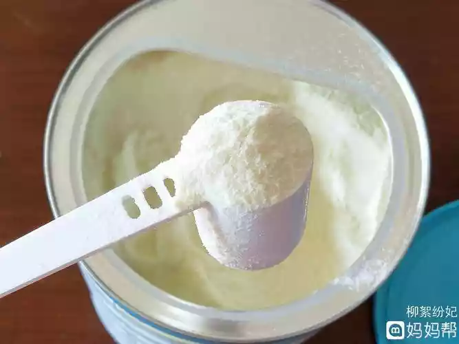 如何正确添加奶粉（母乳不足如何给宝宝加奶粉）-第1张