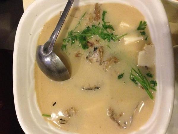 鱼头豆腐汤只要一个简单的技巧，鱼头豆腐汤怎么才能让汤白白的-第6张