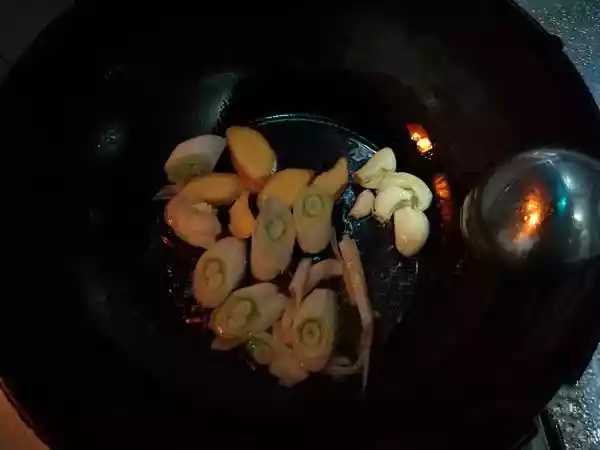 冬天就得吃火锅（海底捞番茄锅底的家常做法）-第6张