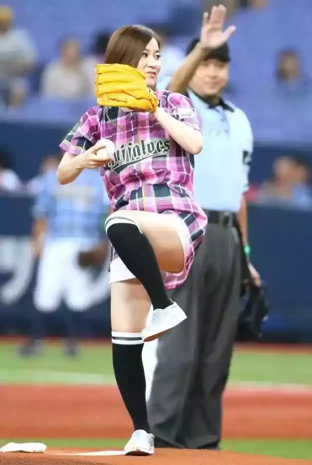 当日本女明星们遭遇了开球式......（胜利事件涉及的女艺人）-第25张