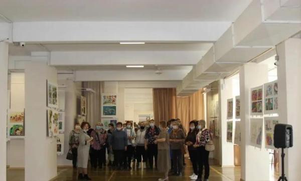 东方美术家俄罗斯第二十七届和平书画作品展在阿钦斯克博物馆开幕（俄罗斯艺术家画作）-第13张