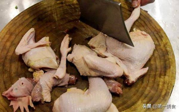 厨师长分享家常清蒸鸡做法，清蒸鸡怎样做好吃窍门-第2张