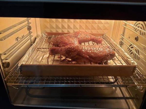 烤箱版奥尔良烤鸡腿，烤箱怎么做奥尔良烤鸡好吃又简单-第9张