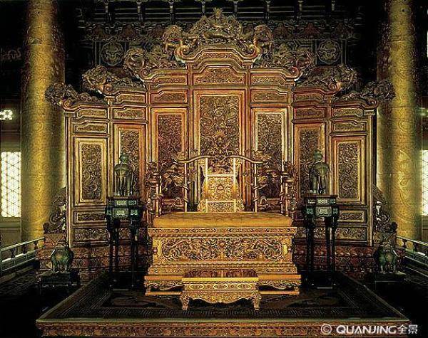 故宫金銮殿内的物品很有讲究，故宫里的黄金殿是什么样子的-第2张