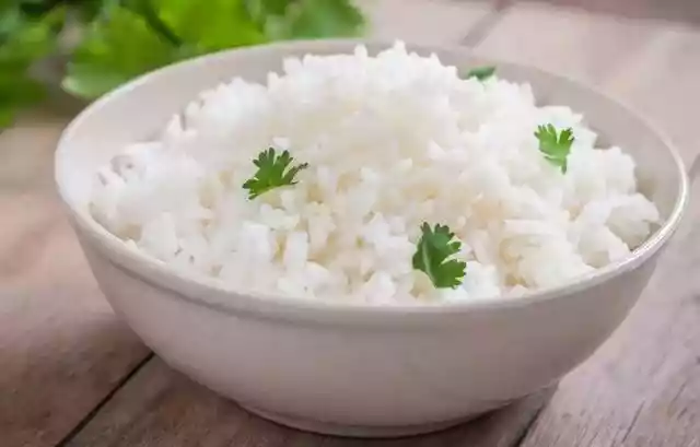 蒸米饭不要只加清水（如何做蒸米饭又软又好吃）-第2张