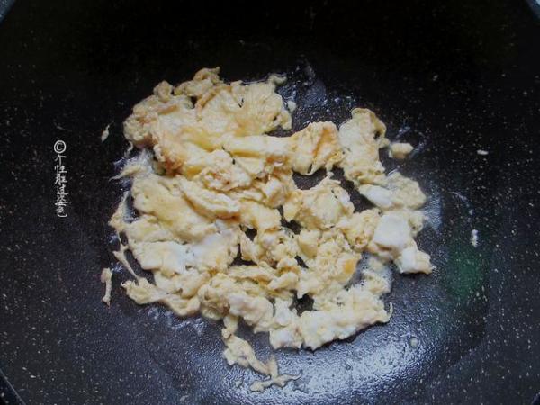 几分钟就能做出妈妈的味道，怎么做又简单又美味的鸡蛋面-第9张
