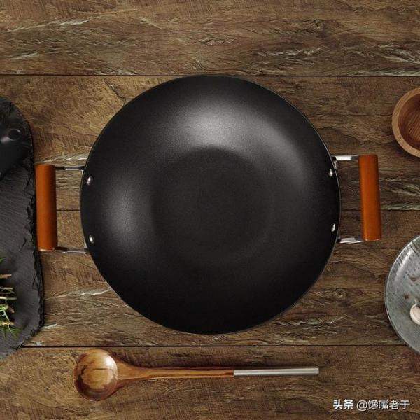买新铁锅先别用，新买的铁锅如何开锅能不粘锅-第8张