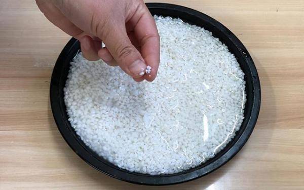 大米不煮饭不熬粥，大米做米糕具体方法-第2张