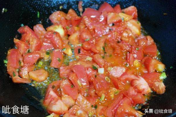 番茄金针菇这么炒，西红柿金针菇最好吃的做法-第8张