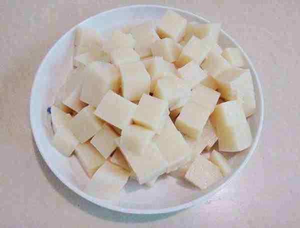 传统小吃豌豆凉粉（贵州豌豆凉粉最简单的做法）-第5张