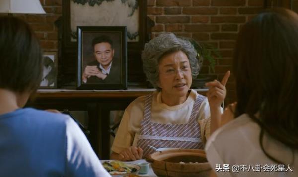 被嘲是丫头教8年后，70岁刘晓庆再次演18岁少女-第8张