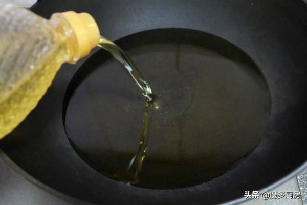 油条的家常做法，油条的做法与配方不用发酵粉-第13张