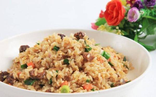 米饭的N种做法第359课，咖喱炒饭粒粒分明简单又好吃-第2张