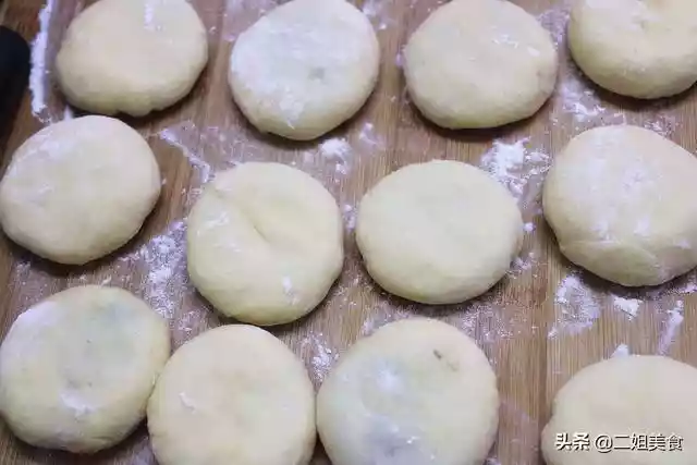 不用烤箱怎么做豆沙面包（做面包不需要豆沙做法又简单）-第6张
