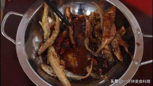 江阴开饭店10年的老板，59岁厨师做正宗烤鱼和香料秘方-第9张