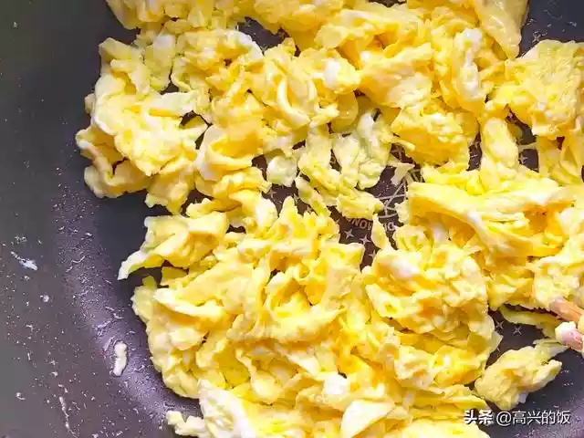 东北人都爱的鸡蛋酱，鸡蛋酱的做法蘸馒头-第6张