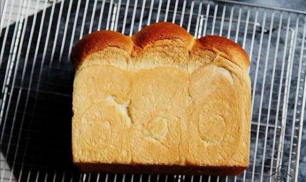 面包美食小知识关于吐司，吐司面包的丝是用什么做的-第3张