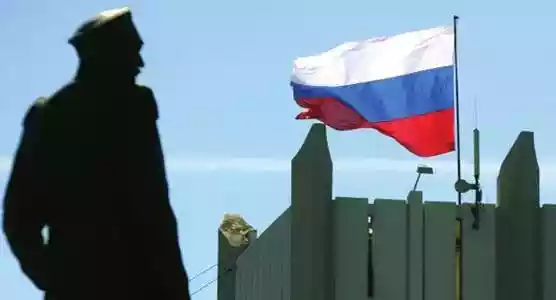 俄罗斯用沙俄时三色旗作为国旗（苏联与俄罗斯的国旗）-第1张