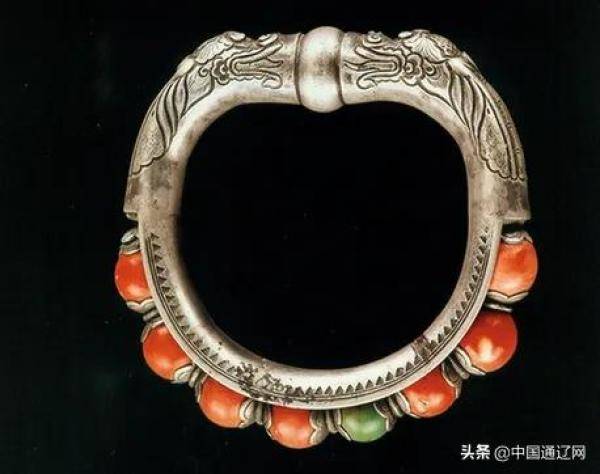 在线观赏蒙古族饰品展，蒙古科尔沁博物馆-第5张