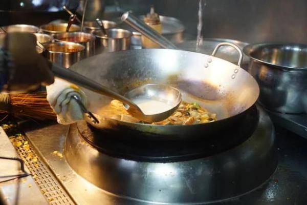 冬阴功汤芒果糯米饭咖喱蟹怎么做，曼谷青蟹煲的做法-第17张
