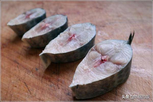 胶东人的家常菜之红烧鲅鱼，红烧鲅鱼的最简单的做法大全-第4张