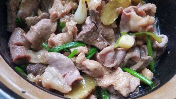 广东人常吃的猪肝粉肠，湖南猪肝粉肠家常炒法-第15张