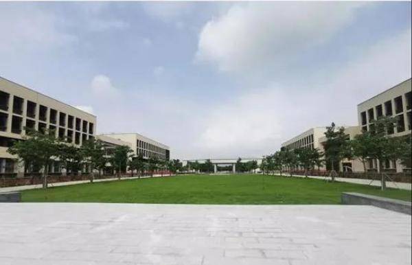广东这5所大学新校区的环境也太可了吧，广东最厉害的大学宿舍-第18张