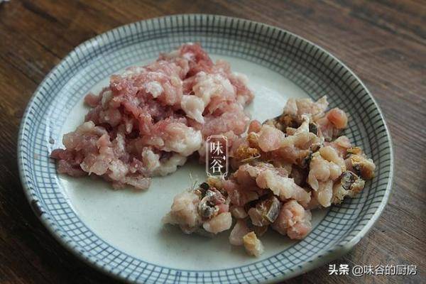 广东人的下饭菜，广东咸鱼茄子煲大排档的做法-第4张