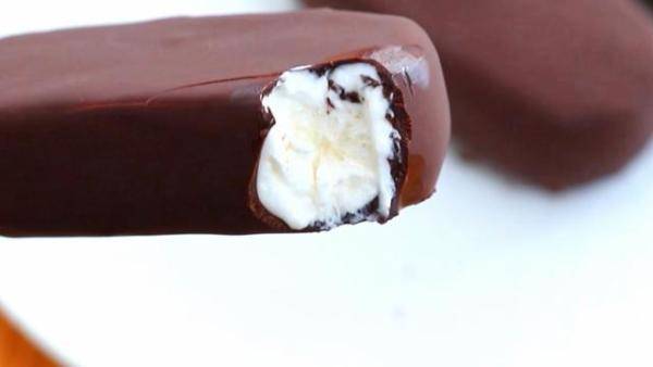 夏天在家自制脆皮巧克力奶油雪糕，在家如何制作奶油巧克力雪糕-第6张