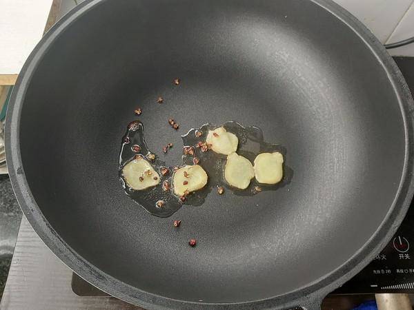 土豆别炒着吃了，土豆和什么搭在一块炒好吃-第4张