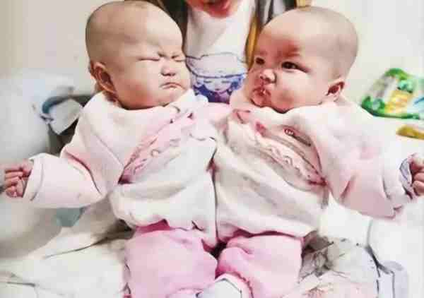2009年湖北孕妇生下一对连体婴（女子生下双胞胎小儿子却不知所踪）-第6张