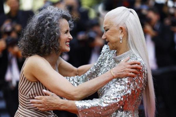 76岁与64岁女星舞出戛纳红毯最美风景（76岁与64岁女星舞出戛纳红毯最美风景）-第5张