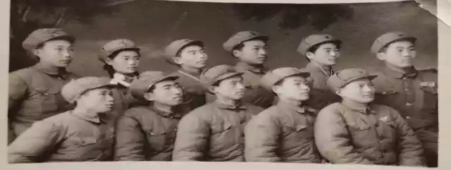 致敬父辈光荣的中国人民解放军军乐团（70年代解放军军乐团演奏的完整版）-第11张