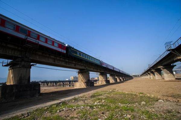 沪昆铁路和陇海铁路谁更重要（沪昆铁路介绍）-第4张