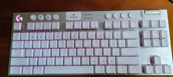 我的键盘1:罗技G913，罗技g713键盘-第1张