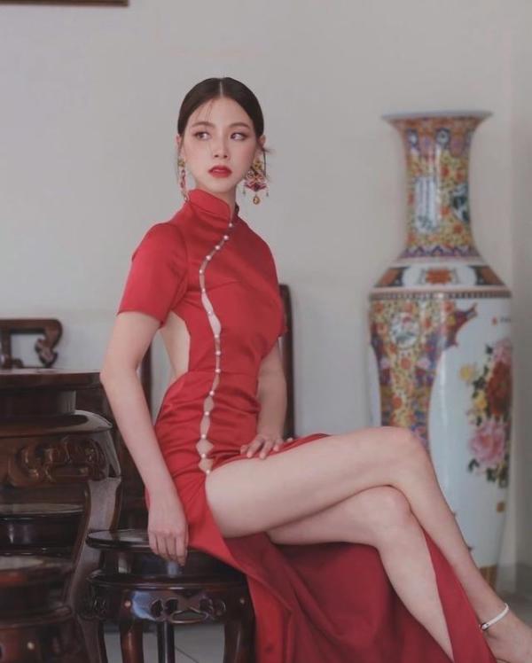 泰国女星旗袍写真曝光，复古港风旗袍写真造型-第1张