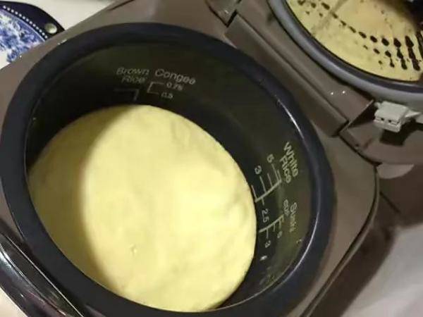 一个电饭煲就可以做的蒸蛋糕，怎么用电饭煲做蒸蛋糕-第5张
