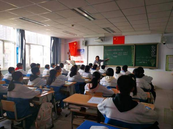 河南数学老师辞职去深圳找工作，河南辞职女教师6年后怎么了-第9张