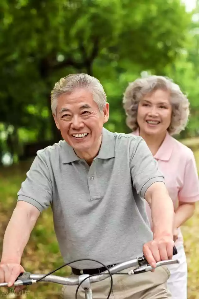 运动对老年人有哪些好处（坚持运动对老年人的好处）-第5张