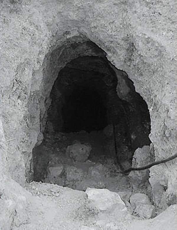 突发大水矿工困地下73米，33人挖矿被困在地底-第8张