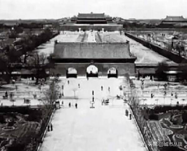 北京天安门广场一带在历史上是什么样的（北京天安门广场是不是最大的）-第8张