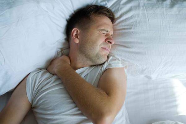 长期趴着睡不仅影响睡眠，趴着睡觉会对身体造成什么影响吗-第8张