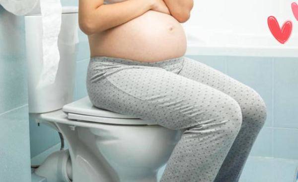 尿频孕吐属于正常现象（孕吐期间尿很少正常吗）-第2张
