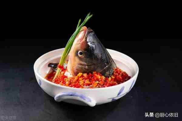 舌尖上的美食湖南（剁椒鱼头是湖南省的传统名菜）-第1张