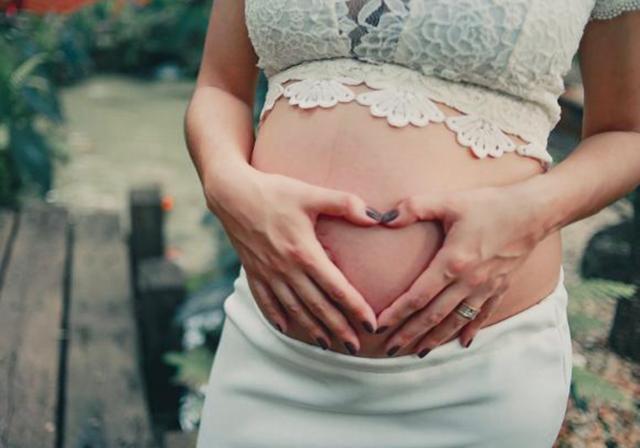 宝宝入盆前后孕肚有啥变化（胎儿一般在肚子里多久入盆）-第5张