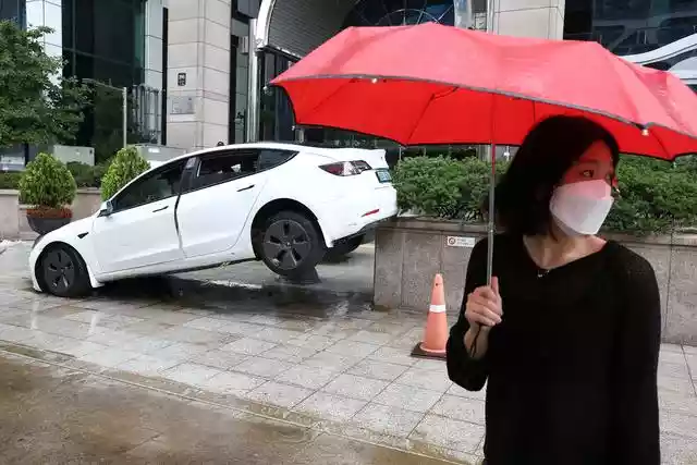 多图直击韩国首尔特大暴雨（韩国首尔今天有雨吗）-第11张