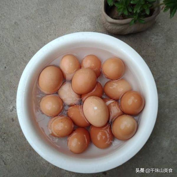 煮鸡蛋正确方法，煮鸡蛋怎样才能容易剥壳-第5张