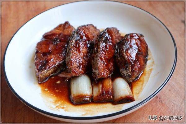胶东人的家常菜之红烧鲅鱼，红烧鲅鱼的最简单的做法大全-第3张